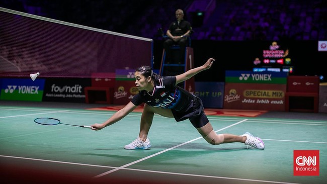 Gregoria Mariska Tunjung mengalami cedera dan tidak bisa melanjutkan pertandingan saat bersua An Se Young pada babak semifinal Denmark Open 2024.