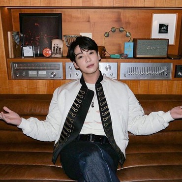 Jadi Member BTS Paling Sukses Versi Forbes, Berapa Kekayaan Jungkook?