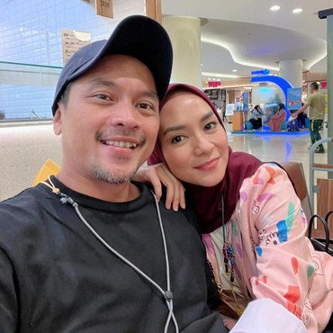 Pembelaan Enno Lerian Saat Fisik Suami Jadi Target Julid Netizen