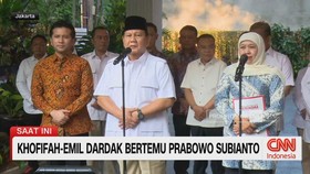 VIDEO: Khofifah-Emil Dardak Bertemu Prabowo Subianto