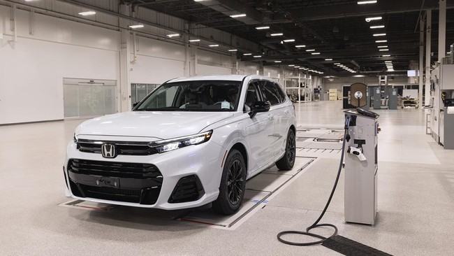 Mobil hidrogen yang diproduksi Honda setelah tiga tahun berhenti adalah CR-V e:FCEV.