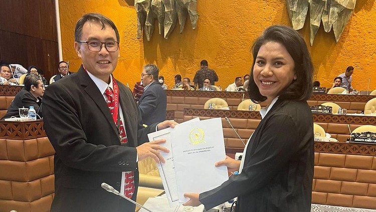 Irine Yusiana Roba