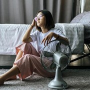 Sama-Sama Mendinginkan, Lebih Baik Kipas Angin atau AC untuk Kesehatan?