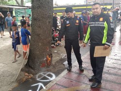 Pemotor Tewas Tabrak Pohon di Jalan Mayjend Sungkono Kota Malang