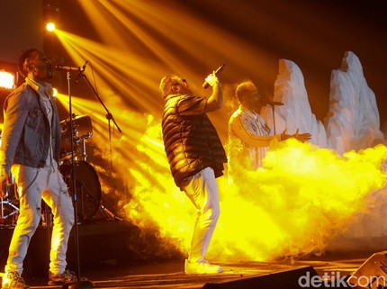 Color Me Badd hingga The Groove Bikin Pengunjung Trans Snow World Bintaro Nostalgia Bareng