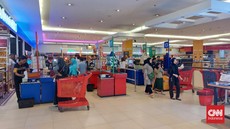 Beli TV 43 Inch, Pengunjung Transmart Full Day Sale Hemat Rp1,3 Juta