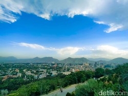 Angkot Tak Biasa di Kabul dan Hal yang Belum Terkabul