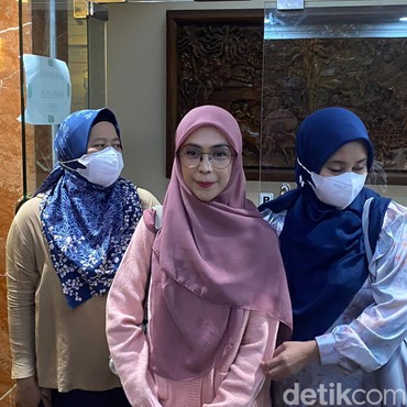 Diancam hingga Diperas, Ria Ricis Akui Pernah Punya Hubungan Baik dengan Pelaku