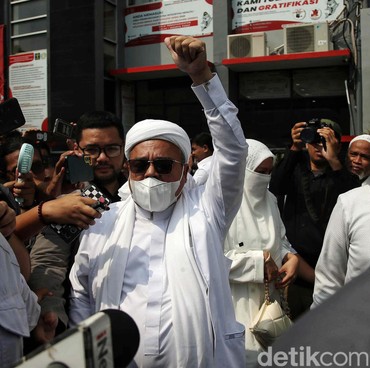 Ini Isi Ceramah Habib Rizieq saat Paus Fransiskus Gelar Misa di GBK