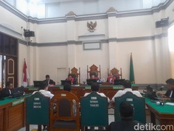 Eks Wakil Ketua DPRD Labura Divonis 2 Tahun Kasus Suap Bupati Erik