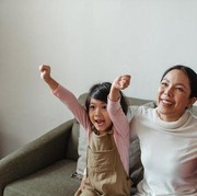 Di Rumah Aja? Habiskan Waktu Libur Bersama Anak dan Keluarga dengan 3 Tontonan Seru Ini!