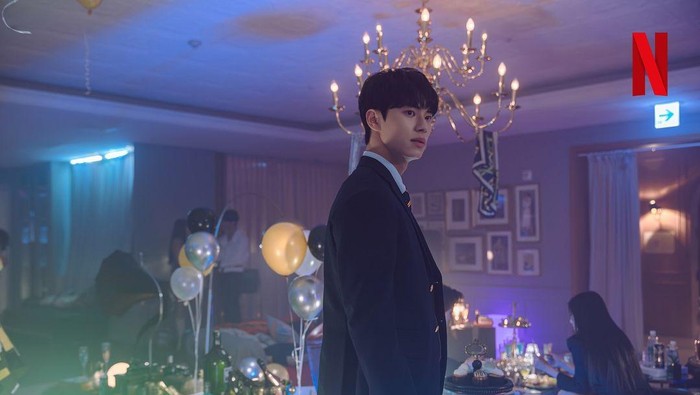 Jadi Salah Satu Peran Utama di Drakor Netflix 'Hierarchy', Simak 5 Fakta Menarik Lee Chae Min!