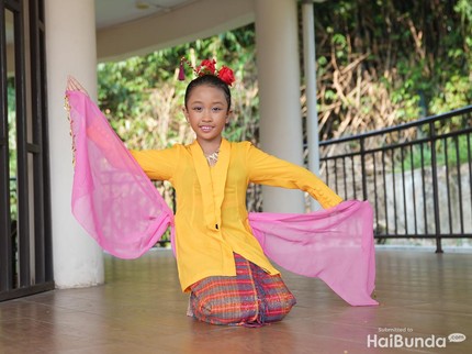 Namiyah Salsabillah Jadi None Cilik Jakarta 2024 di Usia 9 Th, Ini 5 Parenting Ibundanya