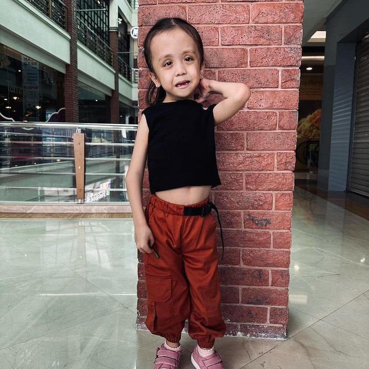 <p>Dari pernikahannya bersama Raditya Oloan Panggabean, Joanna Alexandra dikaruniai empat orang anak, Bunda. Si Bungsu yang bernama Ziona Eden Alexandra Panggabean pun kerap menarik perhatian netizen. (Foto: Instagram: @joannaalexandra)</p>