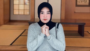 7 Foto Salmania Selebgram yang Disorot Usai Isu Didekati Teuku Ryan