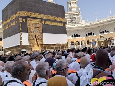 Viral Video Jenazah Jemaah Haji Meninggal Dunia Dibiarkan di Pinggir Jalan