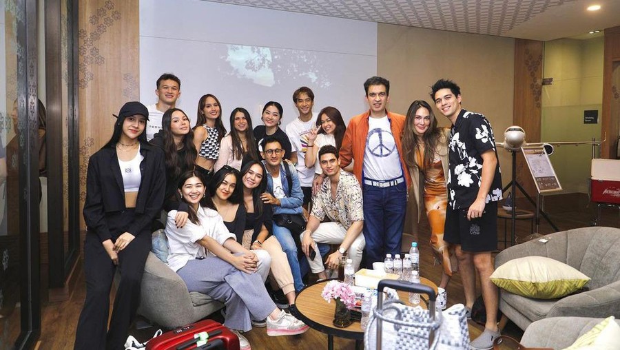 Acara Ulang Tahun Manoj Punjabi