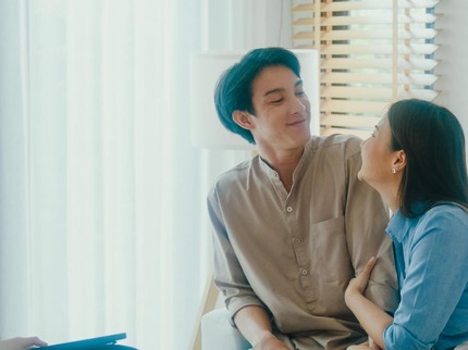 10 Sikap Perempuan yang Membuat Pria Jatuh Cinta, Tiru ke Ayah Bun!