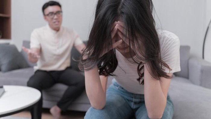 Tanda pelecehan emosional dalam hubungan