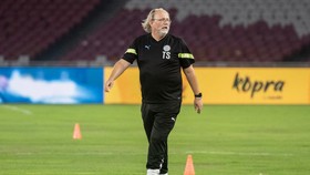 VIDEO: Pelatih Timnas Filipina Bantah Akan Bantu Vietnam Lolos