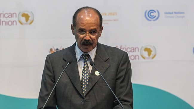 Eritrea menjadi negara di benua Afrika yang sulit untuk dikunjungi oleh pelancong asing karena kebijakannya yang amat tertutup seperti Korea Utara.