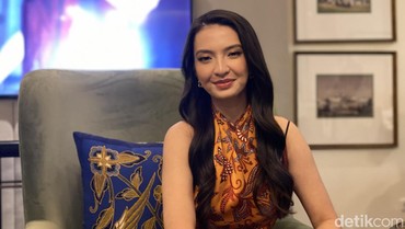 Raline Shah Bongkar Alasan Pilih Jomlo di Usia 40