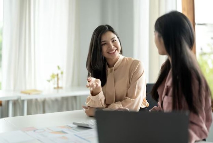 Tips Menghadapi Bos Micromanaging, Yuk Catat!