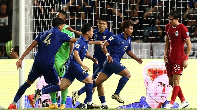 Thailand membuktikan diri sebagai tim favorit juara Piala AFF 2024 usai meraih kemenangan telak 10-0 atas Timor Leste pada laga perdana Grup A, Minggu (8/12).