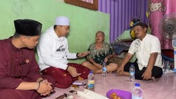img-title Viral Seorang Nenek Poliandri Punya 50 Suami, Faktanya...