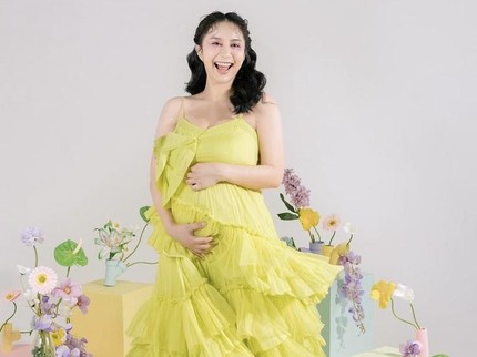5 Potret Kebahagiaan Seleb Maternity Shoot Kehamilan Pertama, Clairine Clay hingga Pamela Bowie