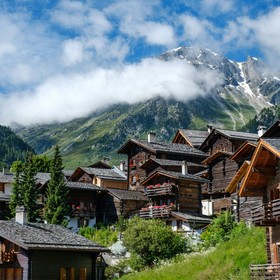 7 Fakta Unik Seputar Swiss, Surganya Cokelat hingga Jam Tangan Terpopuler Dunia!