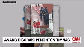 VIDEO: Anang Disoraki Penonton Timnas