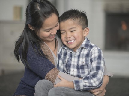 9 Kesalahan Bunda Penyebab Anak Laki-laki Menjadi Kekanakan Tidak Dewasa
