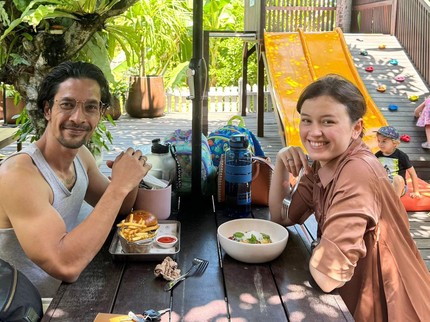 7 Potret Kehidupan Kimberly Ryder & Edward Akbar Menetap di Bali, Lebih Dekat dengan Alam