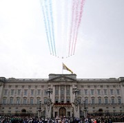 Mengenal Perayaan Trooping the Colour yang Selalu Diadakan Kerajaan Inggris