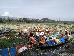 Sungai Citarum yang Belum Harum
