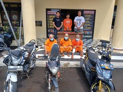 Polisi Tangkap Komplotan Pencuri CBR Jemaah Salat Jumat di Serang