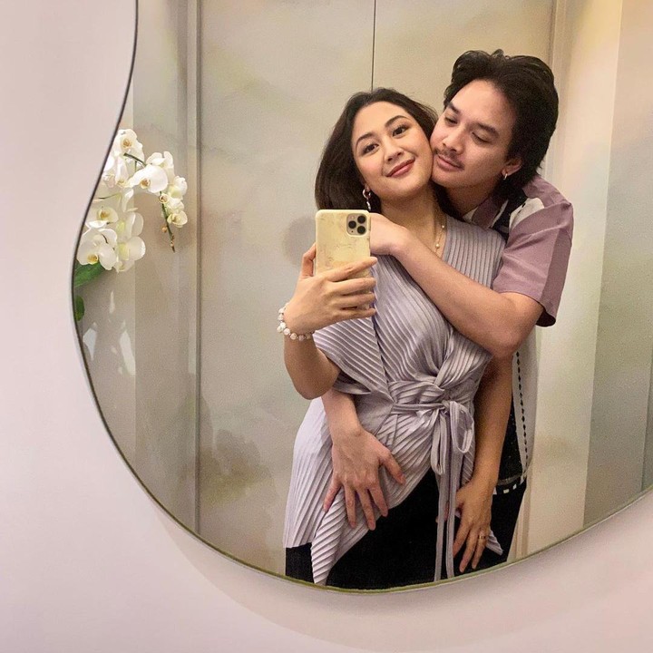 <p>Sherina sendiri lahir pada 11 Juni 1990. Dirinya menikah di usia 30 tahun, tepatnya pada tahun 2020, dengan aktor Baskara Mahendra. (Foto: Instagram: @sherinamunaf)</p>