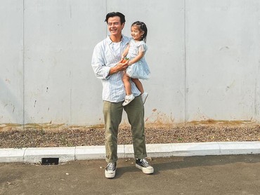img-title Dion Wiyoko Bongkar Tips Ajarkan Hidup Sehat dan Bersih pada Anak