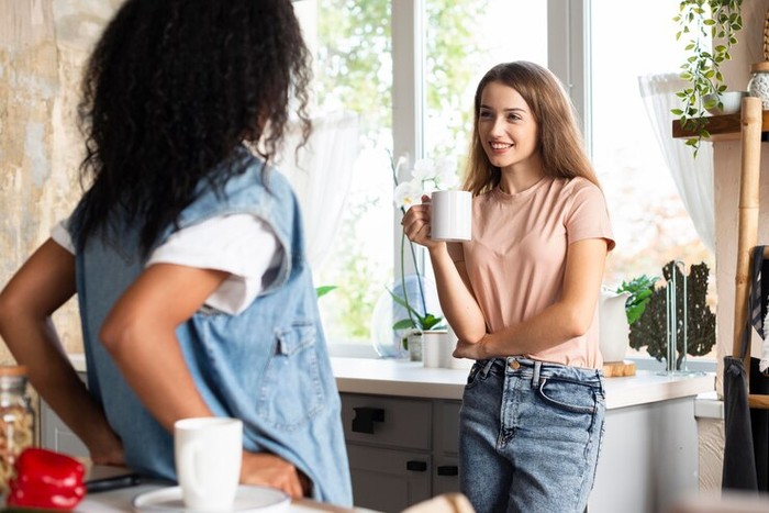 5 Zodiak Terkenal Open Minded, Gak Suka Asal Judging!