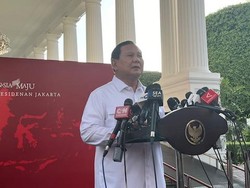 Prabowo Makan Sore Bareng Jokowi, Lapor Hasil Kunker ke Yordania-Saudi