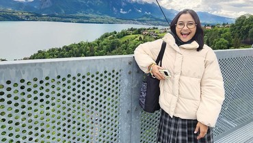 img-title Otw Puncak, Mojok di Kebon Teh
