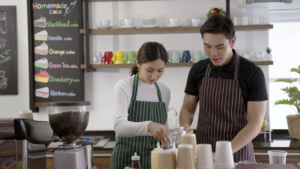 Menghadapi Tantangan Pasar dengan Transformasi Digital dalam Meningkatkan Revenue Bisnis