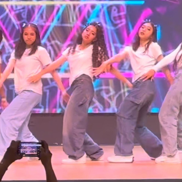 <p>Lewat media sosial, Sheila Marcia kerap membagikan penampilan Leticia ketika sedang menari. Leticia kerap beraksi bersama grup <em>dance</em>-nya di berbagai pentas seni. (Foto: Instagram @itssheilamj @leticiajoseph24)</p>