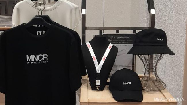 Seru! Metro Hadirkan Merchandise Eksklusif Anniversary BTS ke-11 dan Rayakan BTS Festa 2024