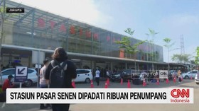 VIDEO: Stasiun Pasar Senen Dipadati Ribuan Penumpang