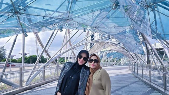 Terpopuler: Potret Kebersamaan Syahrini yang Tengah Hamil Bersama Ibunda