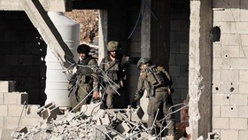 Israel Bunuh 2 Polisi Palestina yang Kawal Bantuan di Gaza