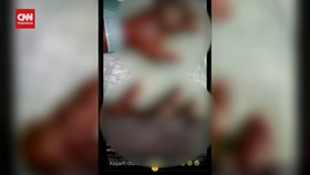 VIDEO: Simpen Rokok, Santri Dihukum Celup Tangan Ke Air Panas