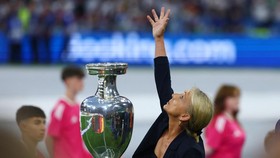 FOTO: Opening Ceremony Euro 2024, Persembahan untuk Beckenbauer
